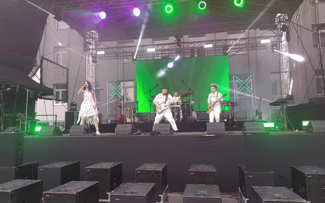 „Oddech diabelskiej rockowej muzyki”