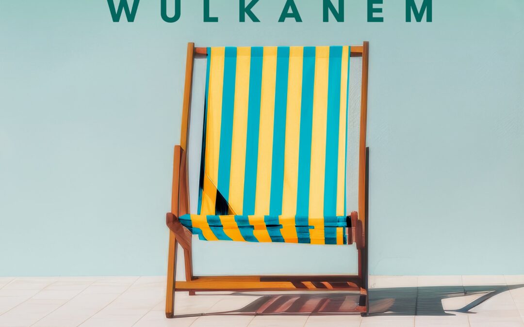 Pod wulkanem- opowieść „o wojnie bez wojny”