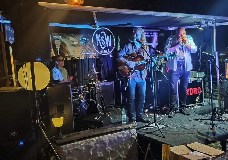 Słoneczny blues w deszczowy dzień